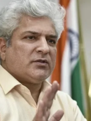 Gahlot In Bjp Office With Full Izzat. Aap Resigned Minister Ready To Join Opposition.